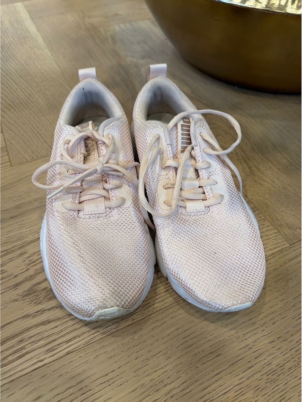 Ladies Puma Baby Pink Sneakers, size 10, gently used